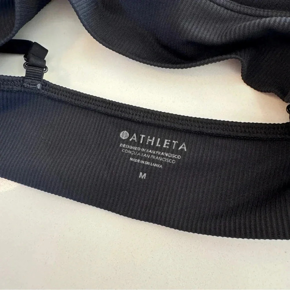 Athleta Women’s Black Ribbed Athletic Sports Bra Medium - Picture 3 of 3
